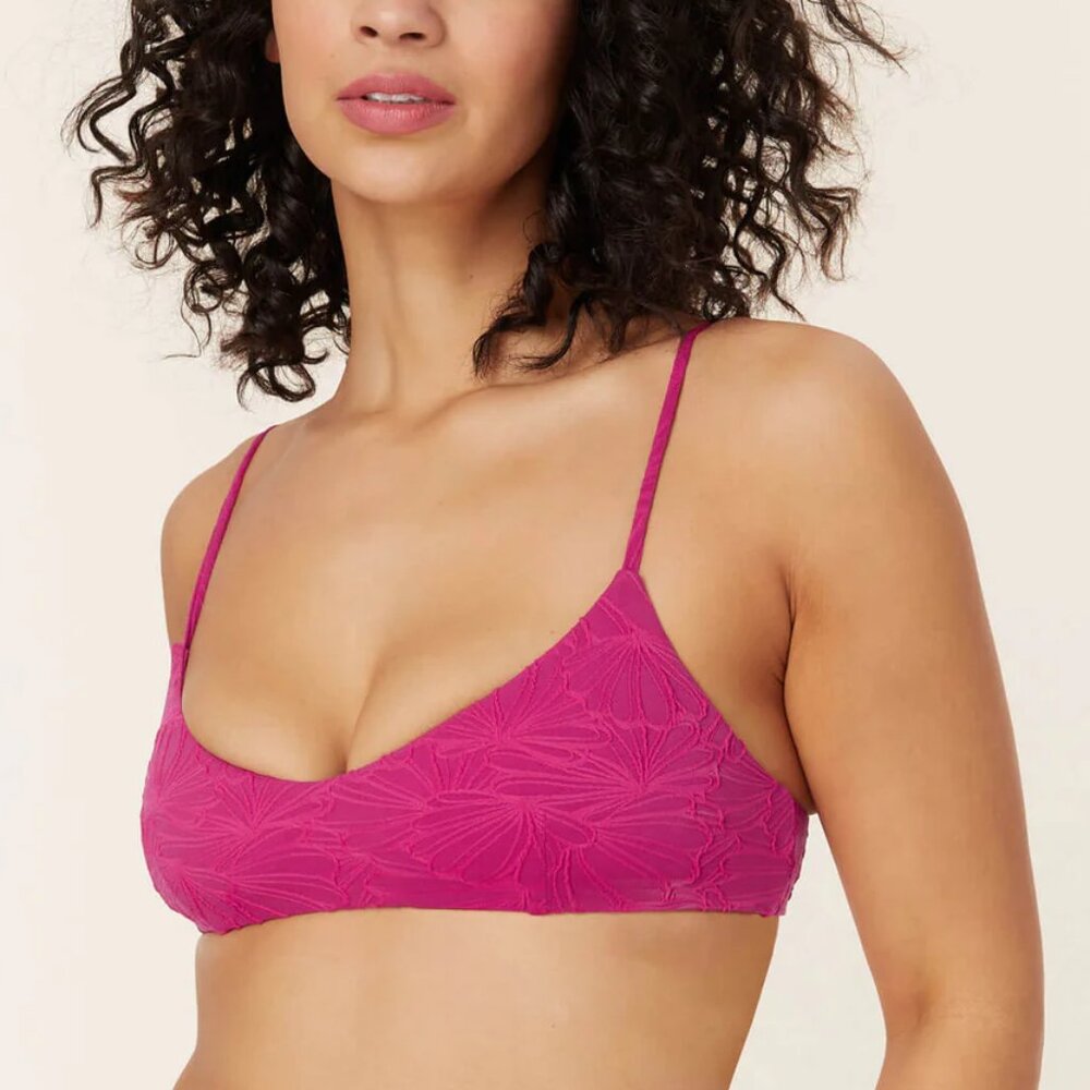 Andie Swim The Molokai Bikini Top‎ in Textured Floral Lava Size Large NWT